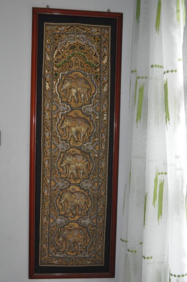Why Not Palace 阿努拉德普勒 外观 照片